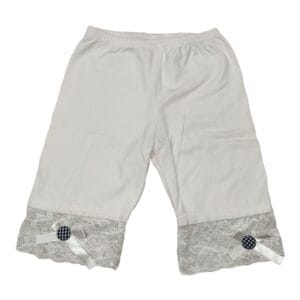 Celana Selutut Putih Renda